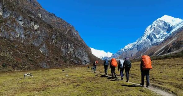 weekend destinations near kolkata - Goechala